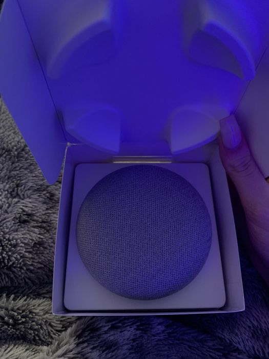 Google Home Mini - Asistent Inteligent