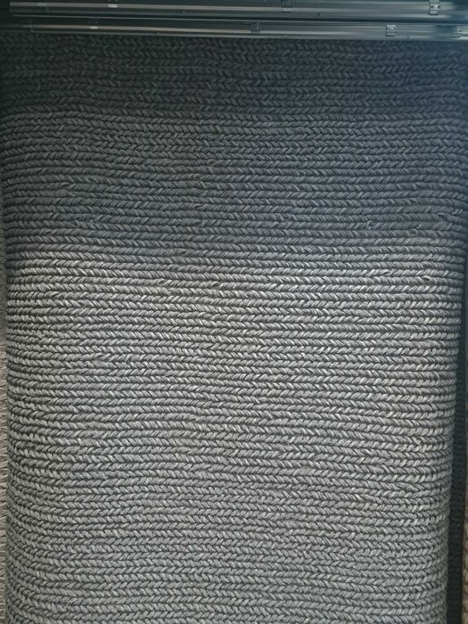 Вълнен килим Grosetta, ръчно тъкан