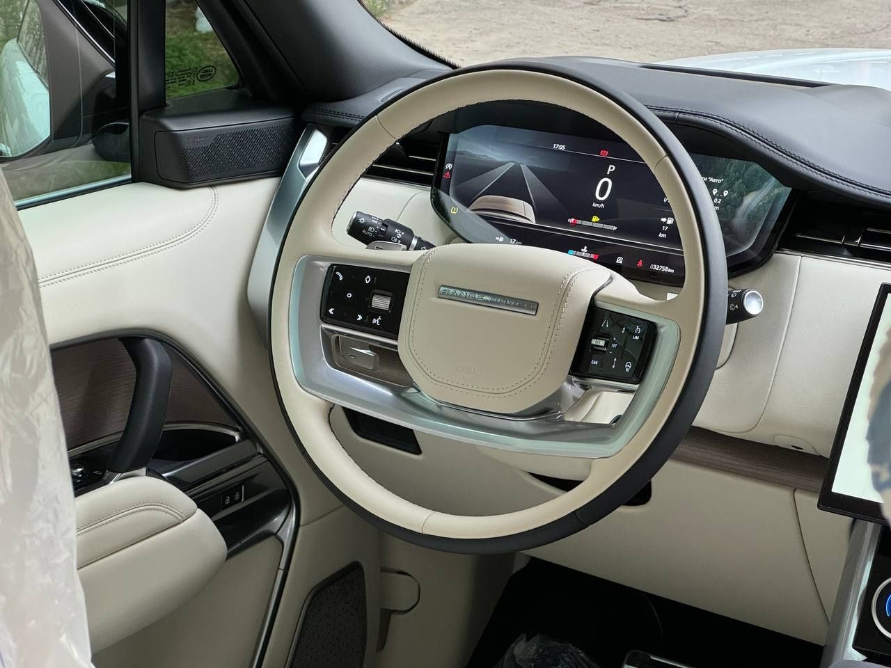 Land Rover Vogue Autobiography P530