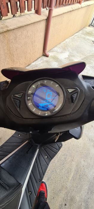 Vand scuter Motowel
