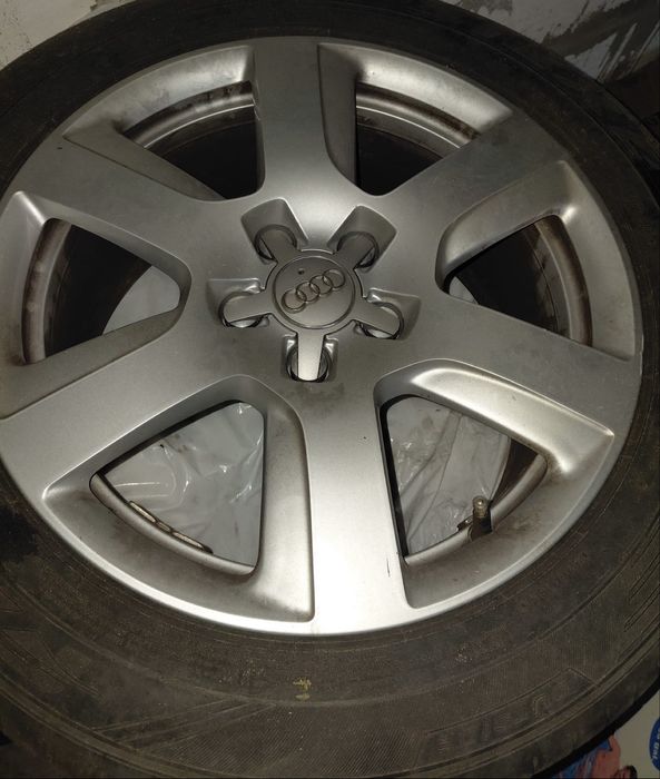 Genti Audi pe 17  cu , cauciucuri de vară