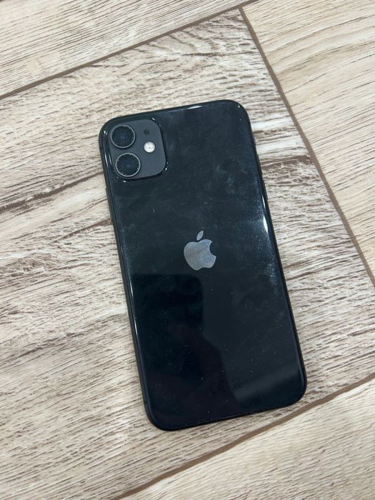 Продается срочно айфон11 торг есть