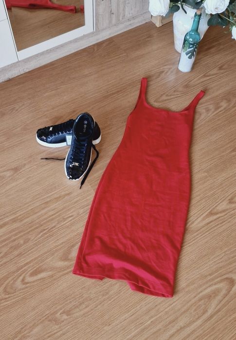 Рокля Зара и маратонки с пайети 38 номер