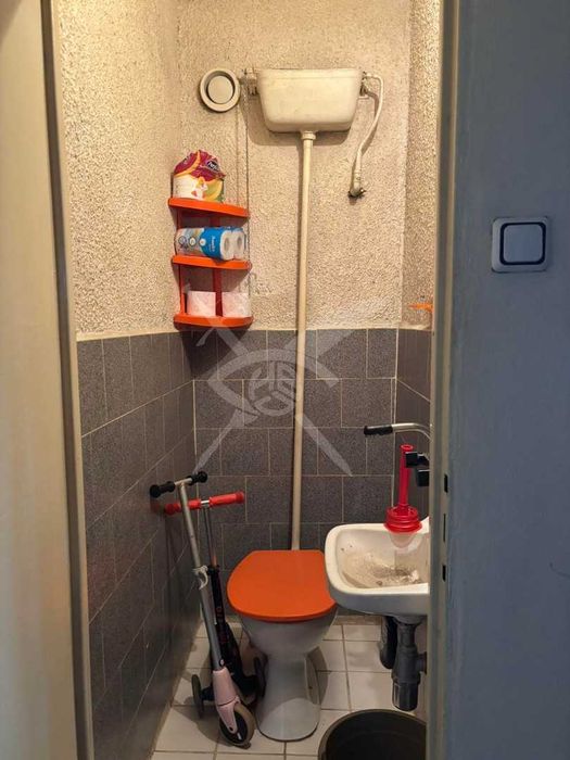 Продава се Тристаен апартамент в София, Връбница 1 - 86 кв.м за 2082 €/кв.м - Снимка #11