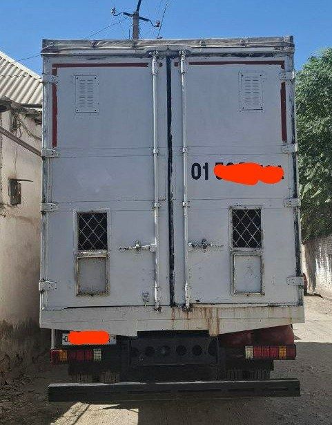 Yuk mashina sotiladi .Isuzu