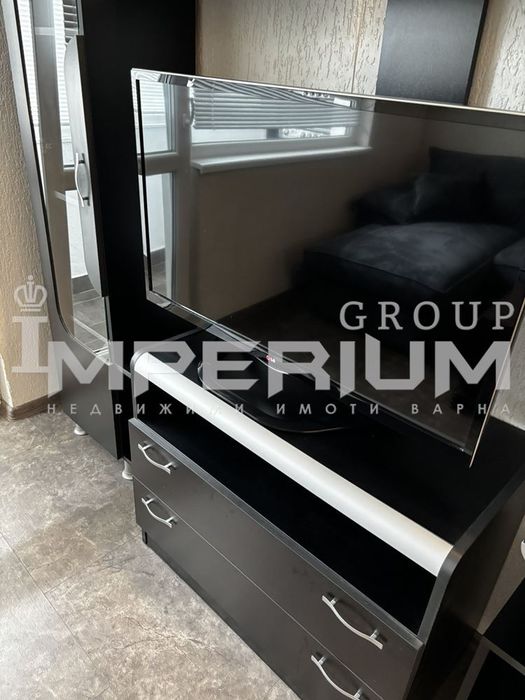 Дава се под наем Двустаен апартамент в Варна, Център - 55 кв.м за 408 € - Снимка #2