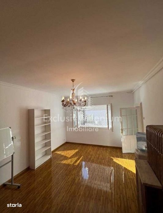 Casa la Curte Piata Muncii - Calea Calarasi Birouri