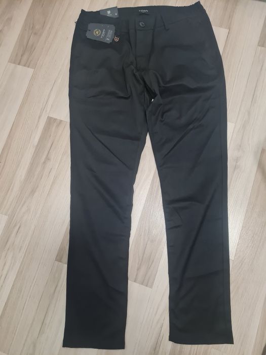 Pantaloni bărbat negri