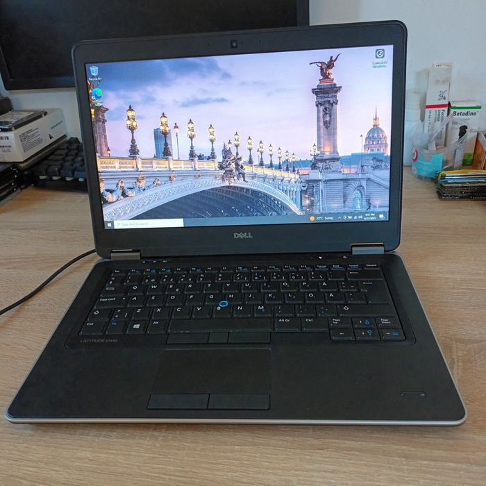 Laptop ultrabook Dell Latitude E7440, i3-4010U ,8 GB ,ssd 128 GB ,14"