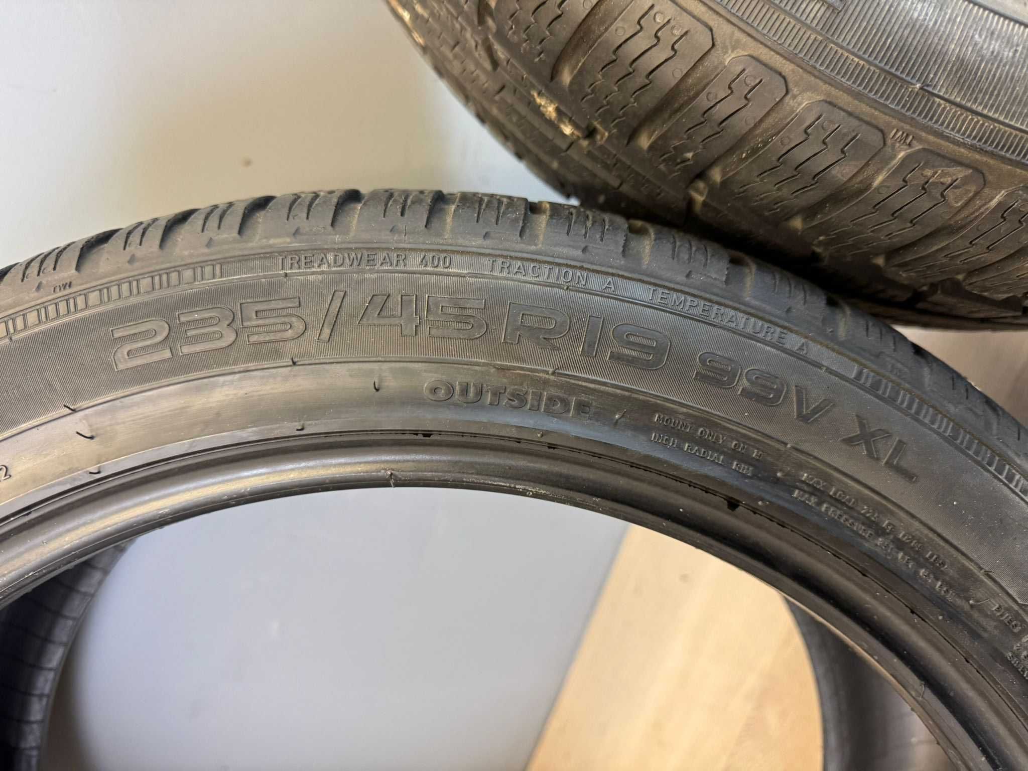 Anvelope 235/45 R19, iarna (cu fulg), all weather, Nokian