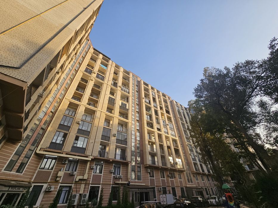 Аренда квартира Новостроенным доме. Azimut.