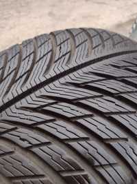 Почти нови 4бр 245/45/17 Michelin PA5 dot3122