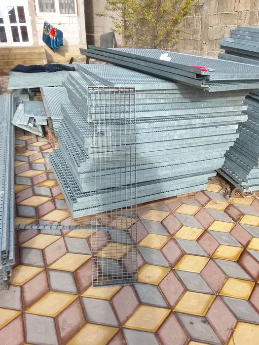 Vindem dreptare și în casă pentru spălătorie auto trepte pentru scări