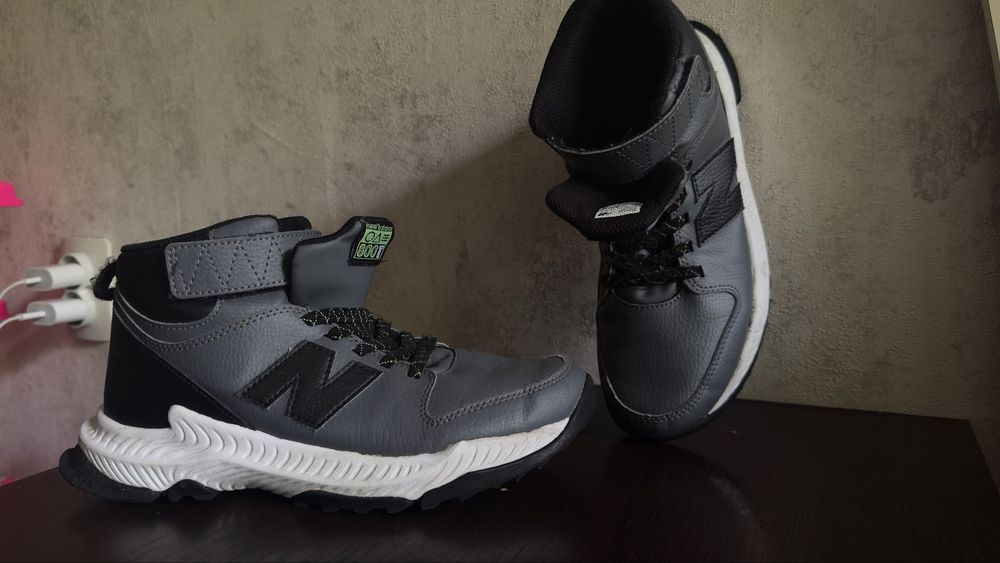 Кожени обувки New Balance