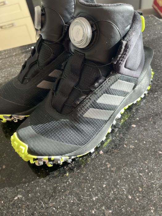 Adidas непромокаеми обувки