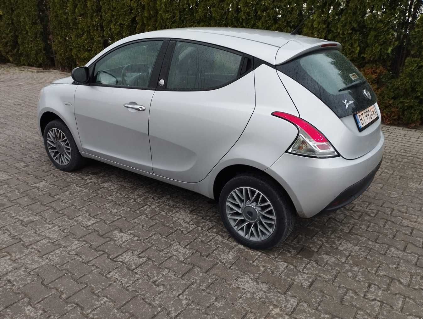 Продава Lancia Ypsilon 0.9 CNG Evro5B