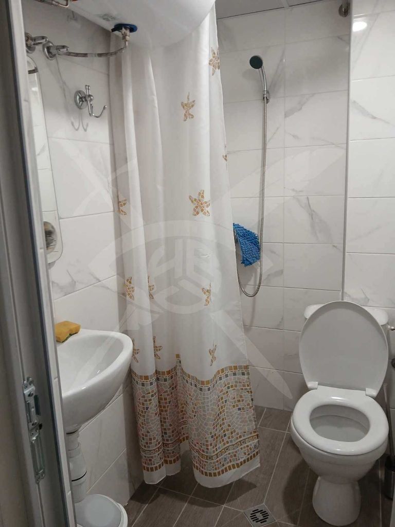 Дава се под наем Едностаен апартамент в Варна, Бриз - 25 кв.м за 325 € - Снимка #3