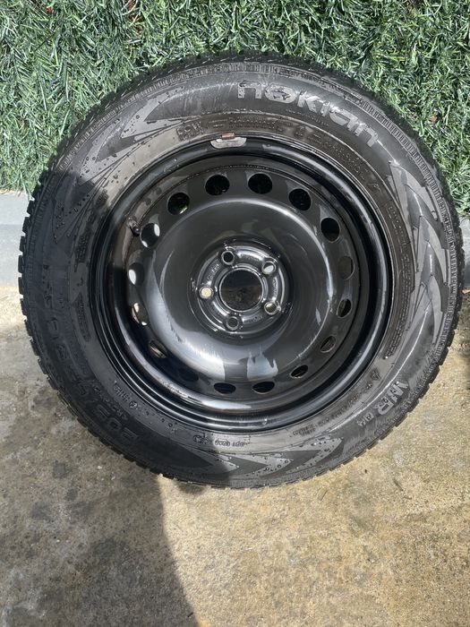 Vand urgent Jante iarna nokian complet !