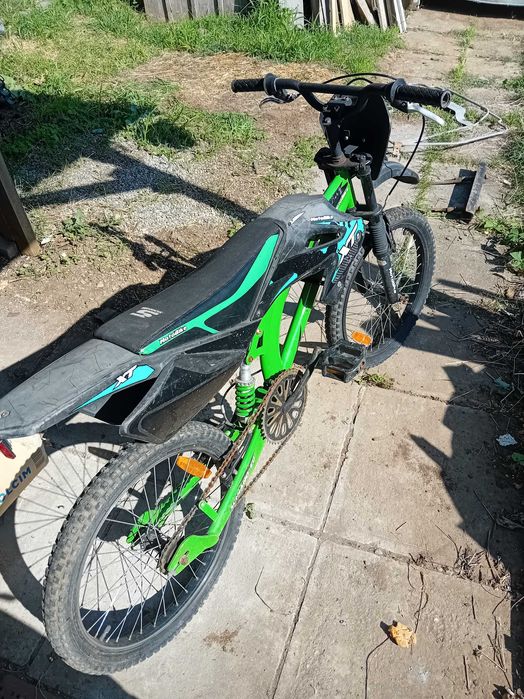Vand bicicletă damă si copii