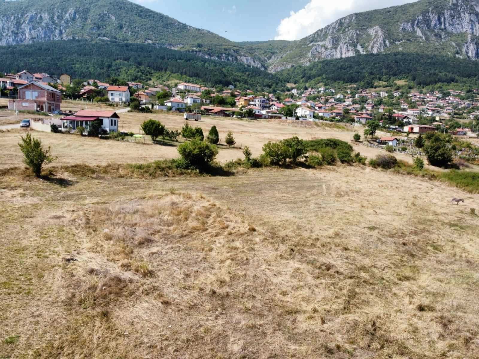 Парцел в с. Челопек обл. Враца