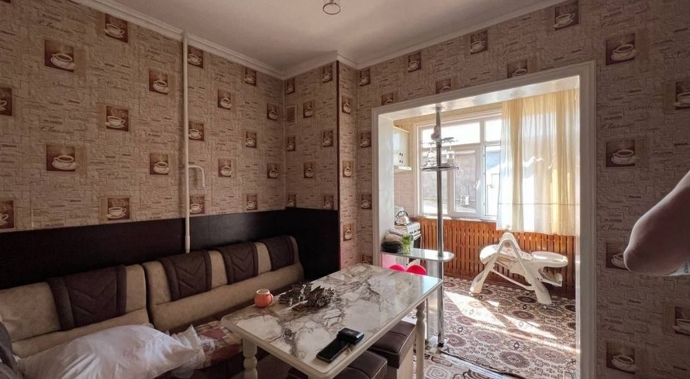 Yunusobod 9 mavze 3/3/5 (78²) sotiladi