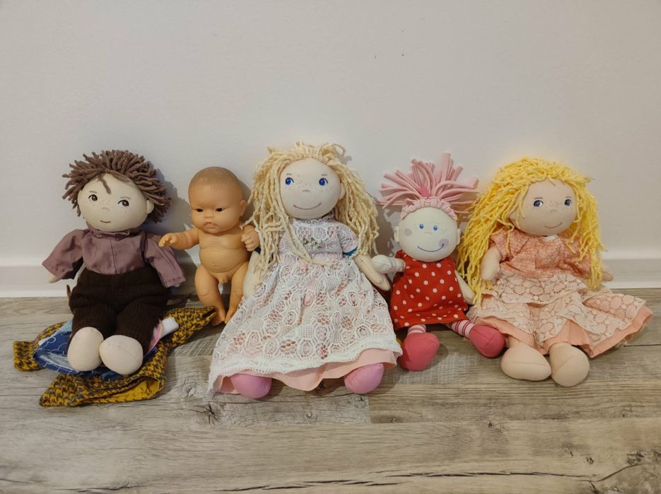 păpuși marca Haba și Paola Reina cu miros de vanilie