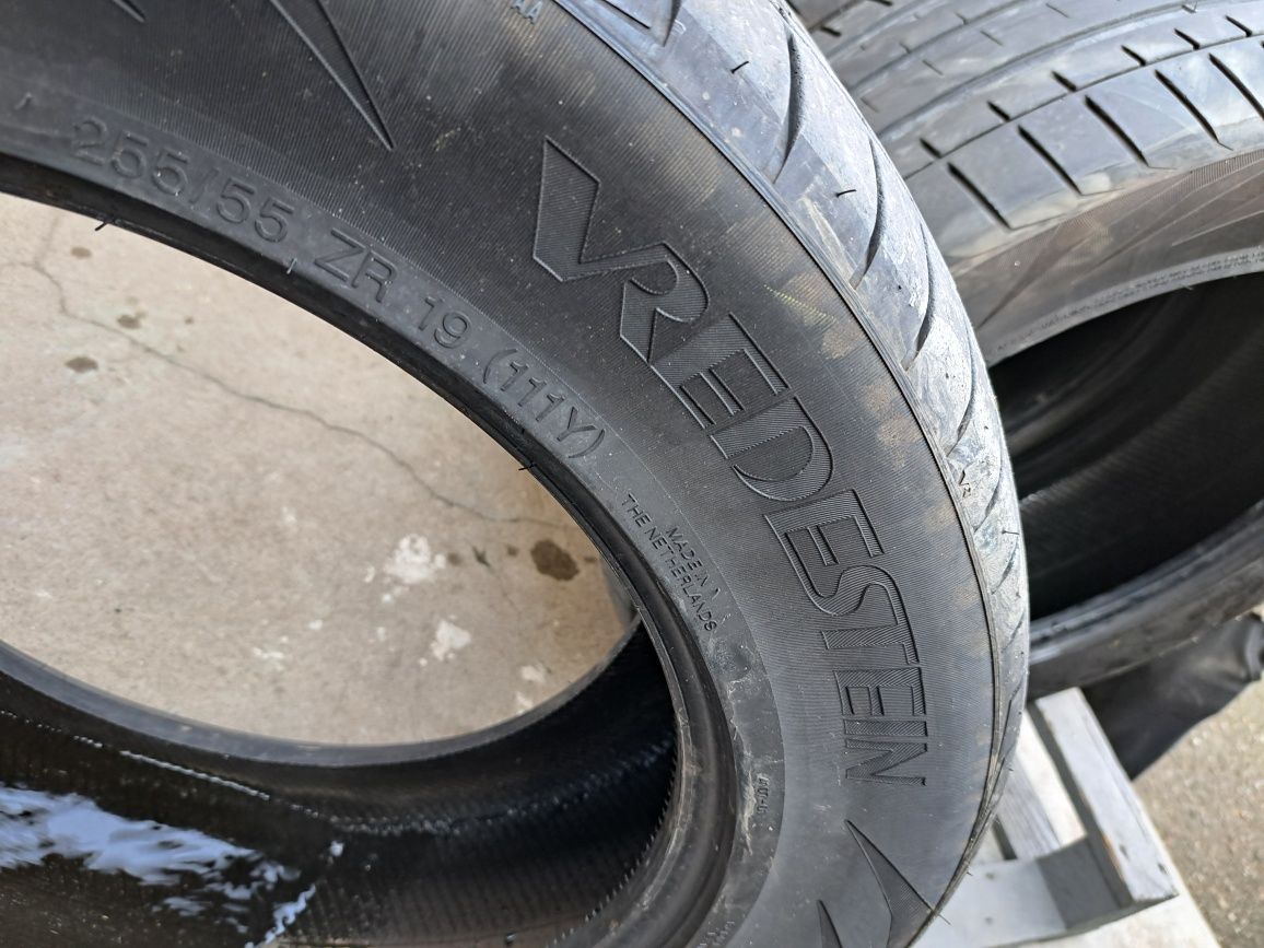 Anvelope de vara 255-55r19 Vredestein