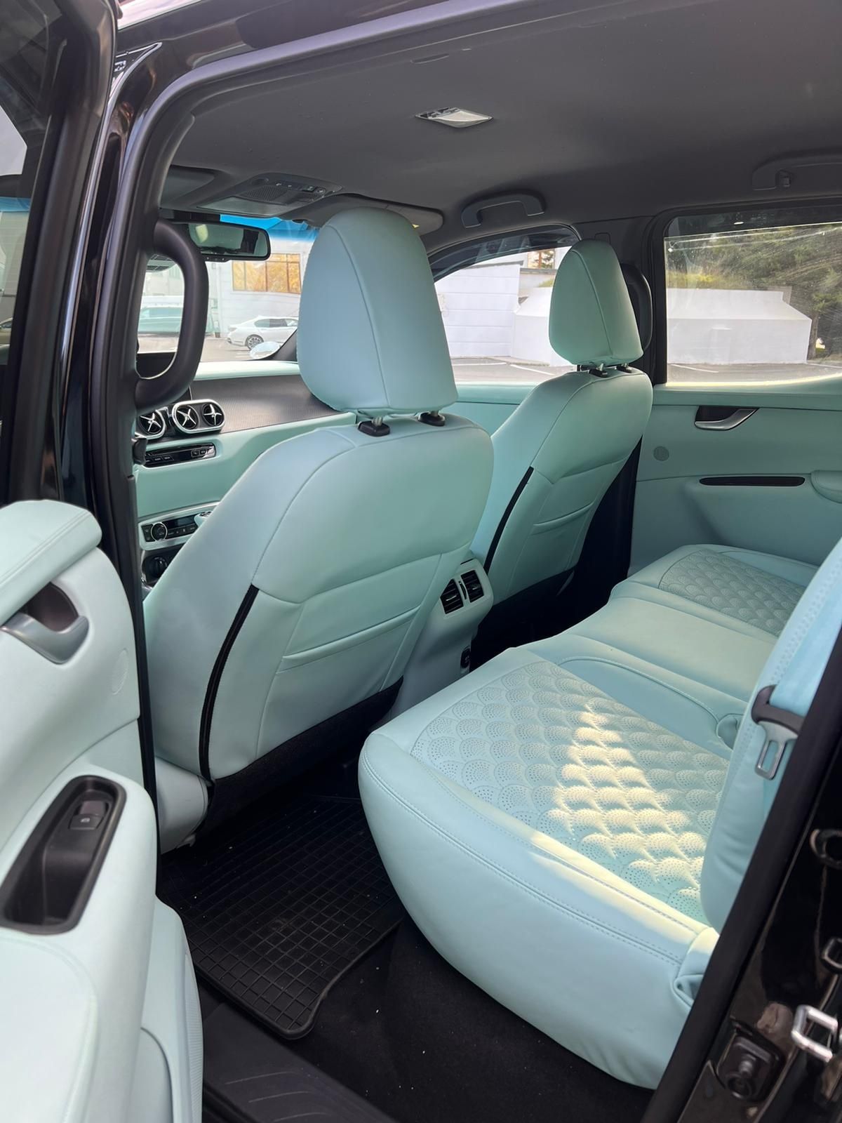 Mercedes X350 An 2020 TVA Deductibil