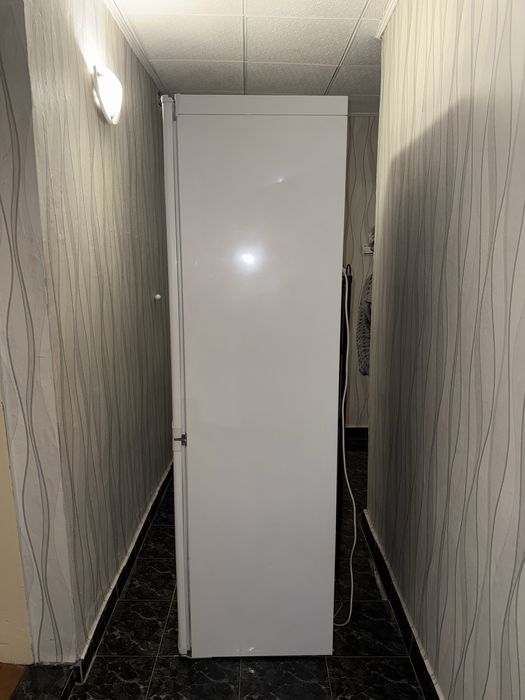 Хладилник с фризер Whirlpool ARC 5550