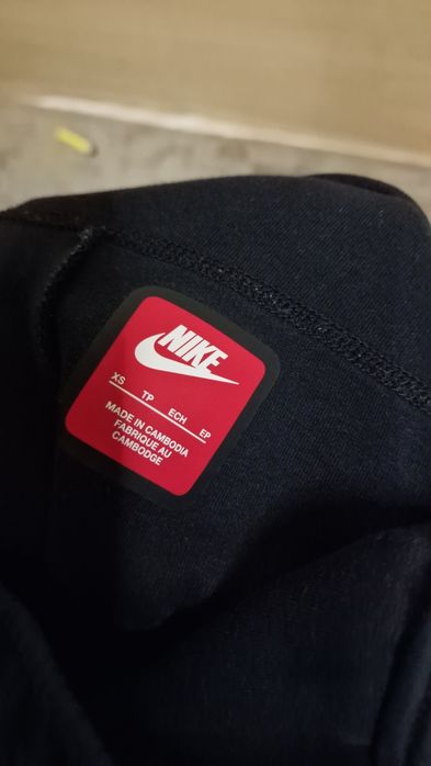 Nike Tech Fleece Joggers Negri – XS, Gen 4, Slim Fit