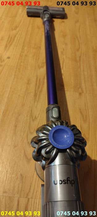 aspirator DYSON V6 perfect functional se vinde ca in imagini