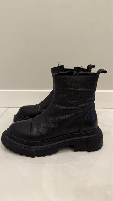 Зимние ботинки женские