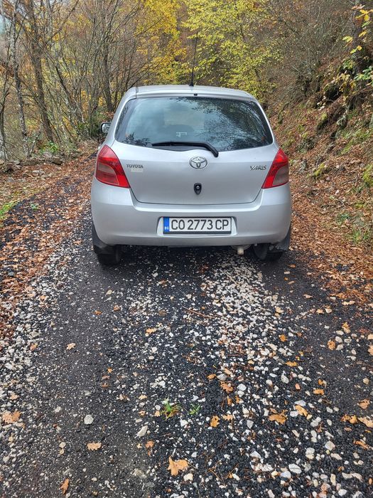 Продавам Тоуота Yaris 1.0i бензин/газ