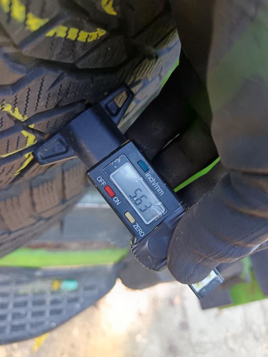 Anvelope MS iarna 225 40 18 nokian 2017 5.5mm