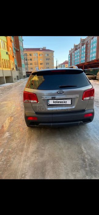 Продам киа соренто к зиме готова масло зимние резины аккумулятор замен