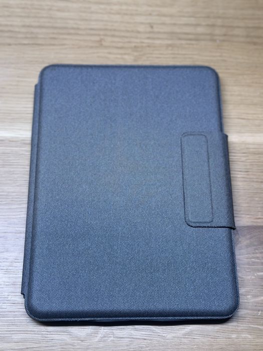 Husa Logitech Folio Touch iPad Air 11 M2 M3 & iPad Air 4 gen 5 gen
