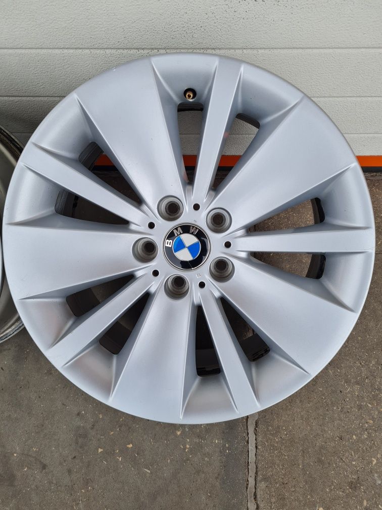 Оригинални джанти за BMW R18 5x120 ET24 8J