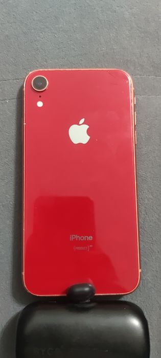 Продам айфон XR iPhone