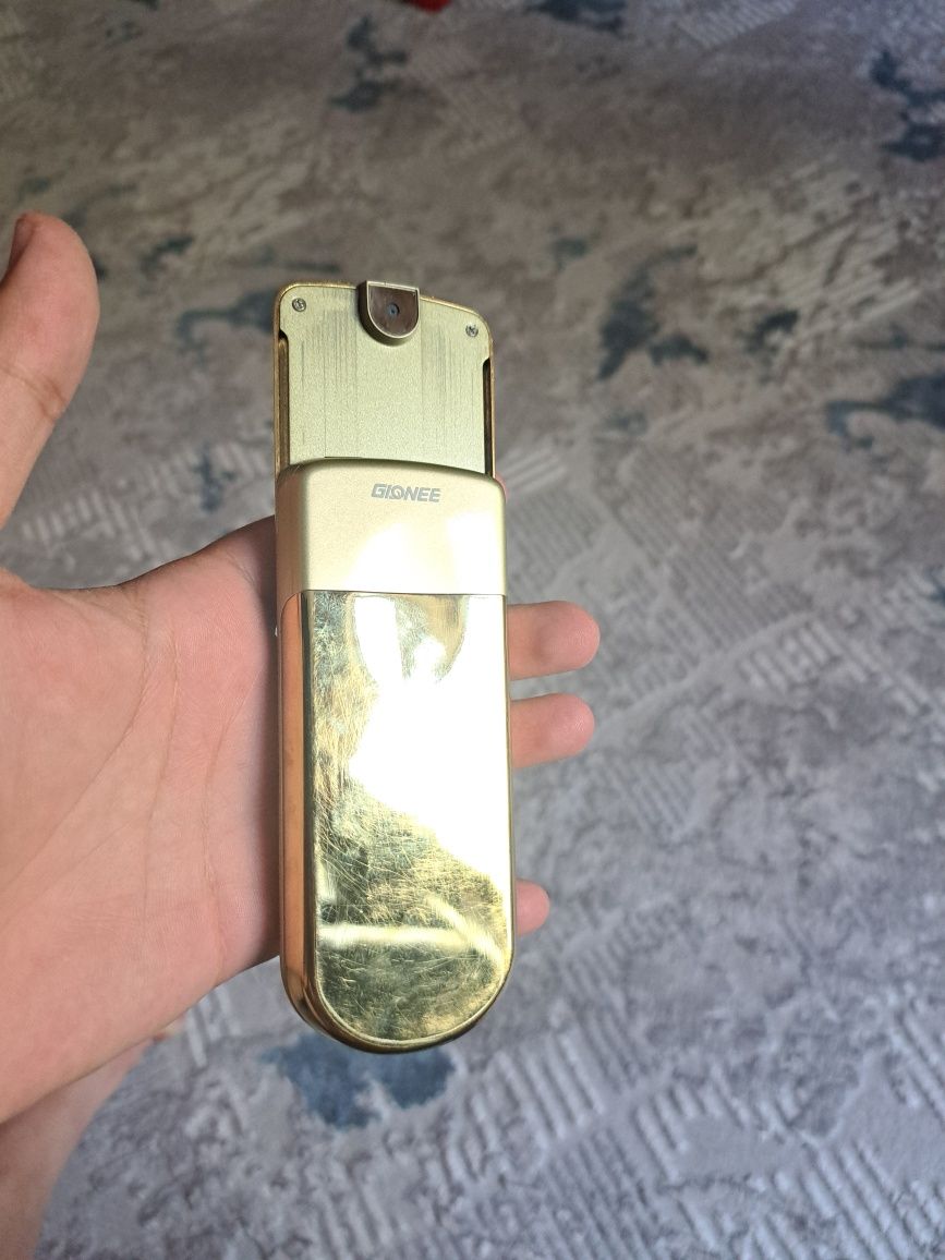 Gionee 8800 идял