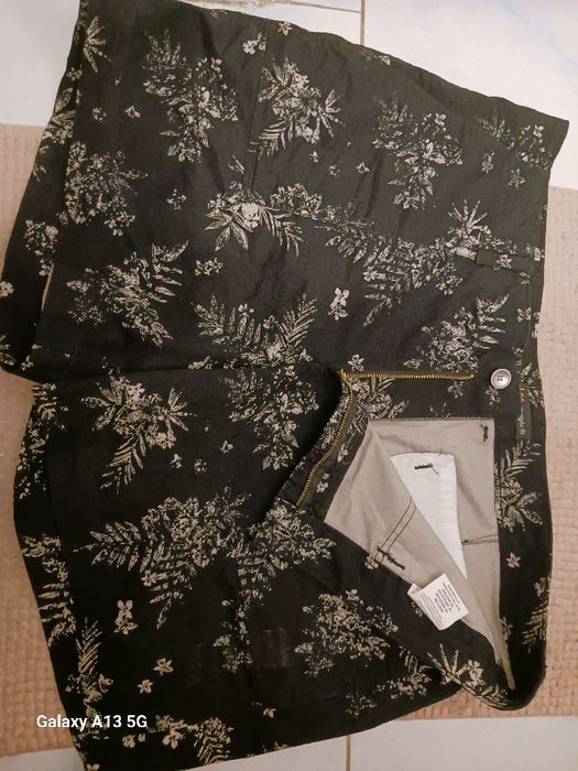 Vând pantaloni scurți pentru bărbați,  XXL, calitate excelentă