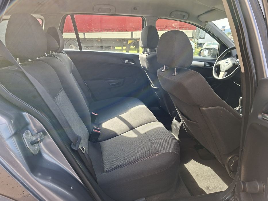 Opel Astra H an 2009