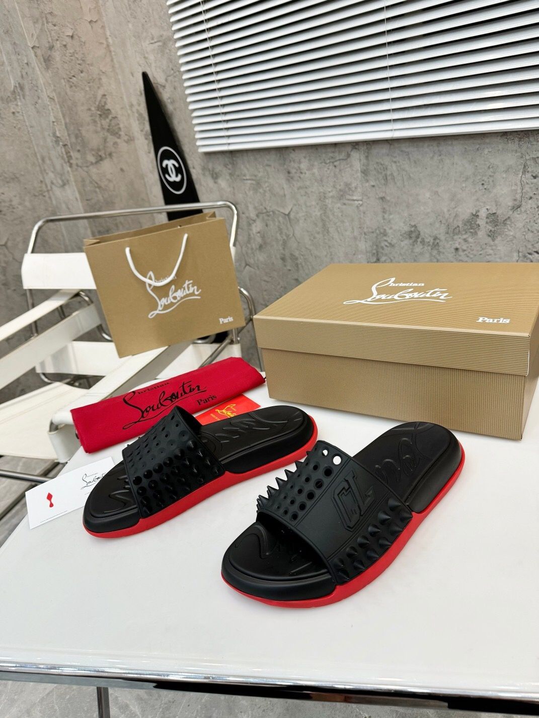 Papuci Louboutin Take it Easy