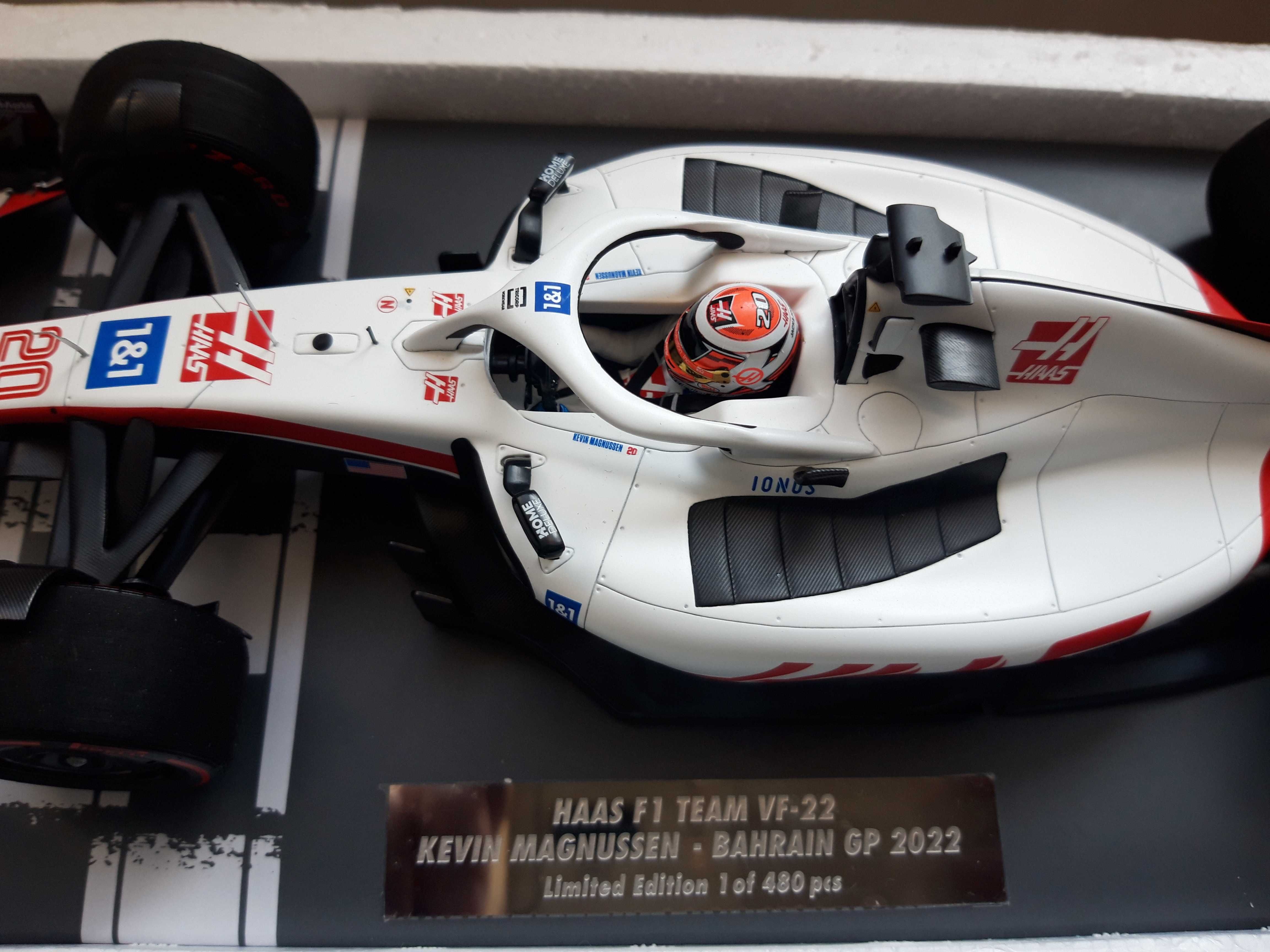 Minichamps 1,18 HAAS VF 22 F 1 KEVIN Magnussen GP 2022 Bahrain