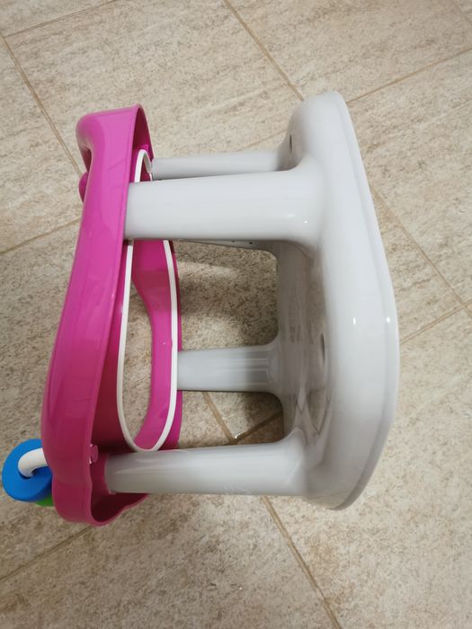 Vând Scaun de baie pentru bebe Lorelli Panda Pink, antiderapant, Roz