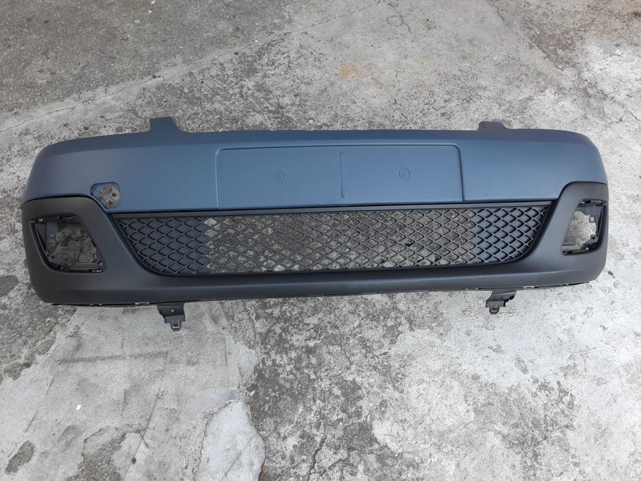 Предна броня форд фиеста НОВА