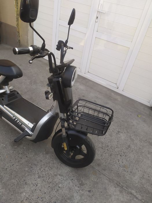 Assalomu alaykum skuter sotiladi xolati yaxshi