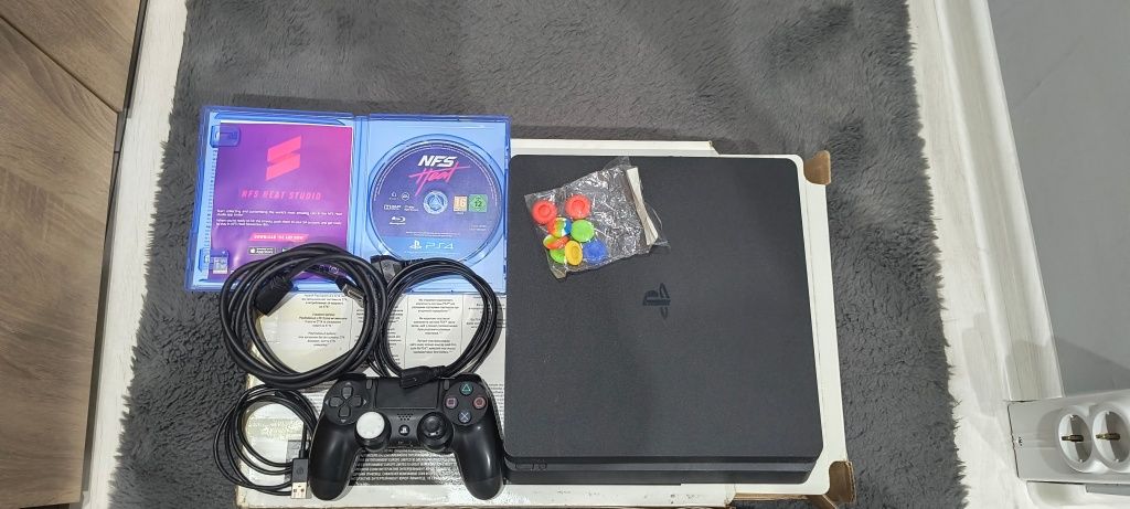 Playstation 4 Slim