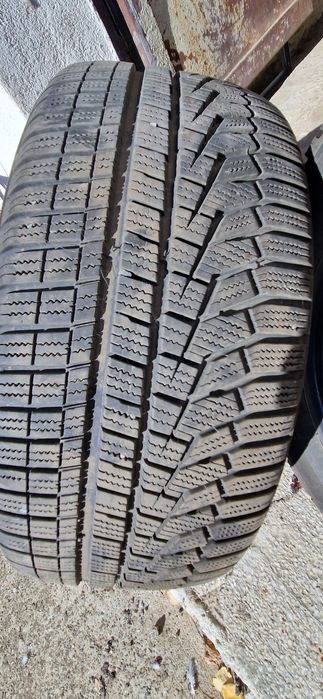 Anvelope Iarna 225 45 R 18