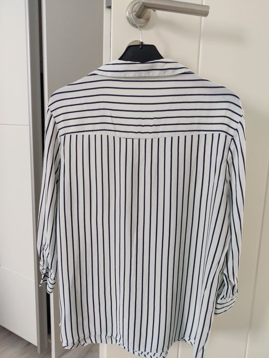 Vand camasa in dungi Bershka