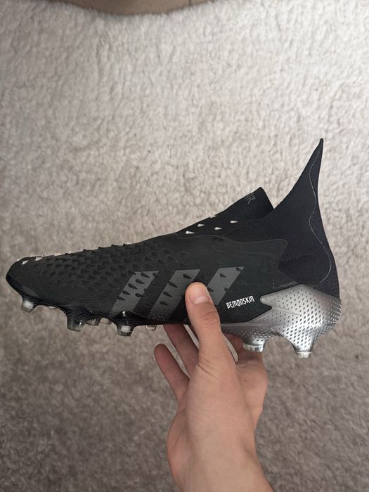 Ghete de Forbal Adidas Predator 42